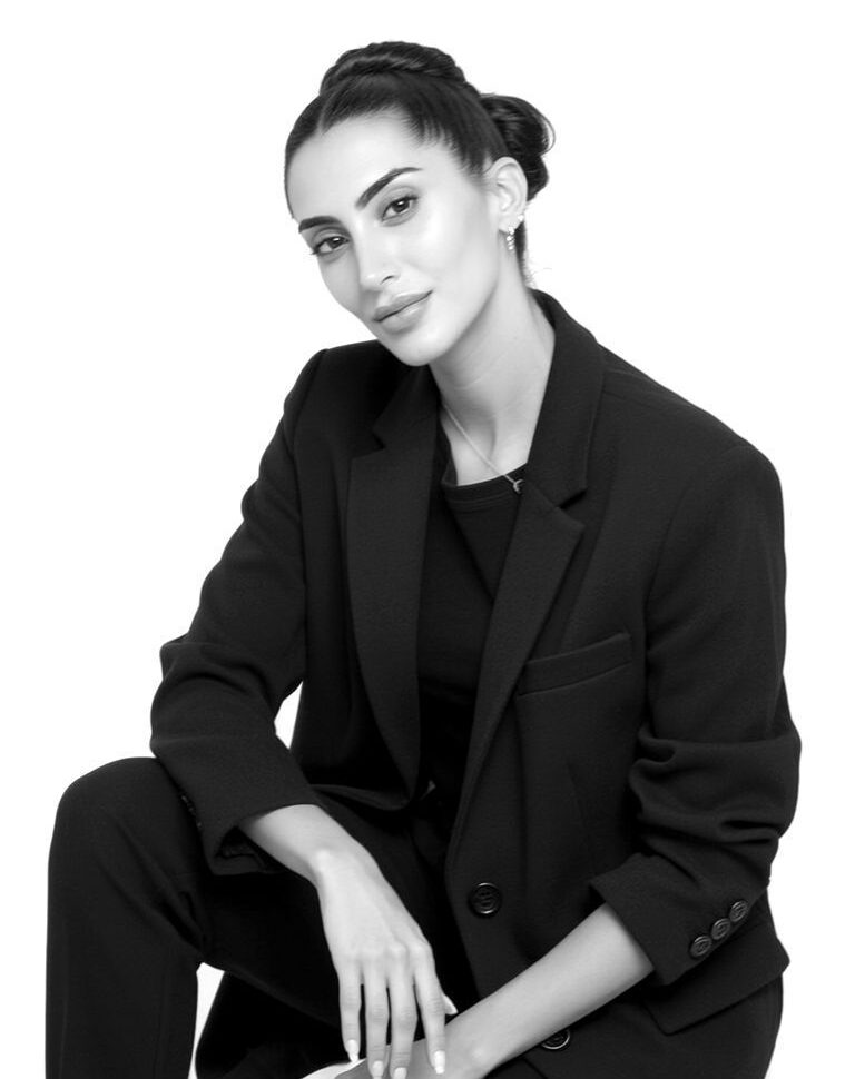 Macarena Pereyra •